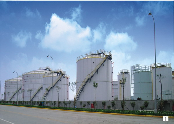臺塑工業園區冰乙酸儲槽